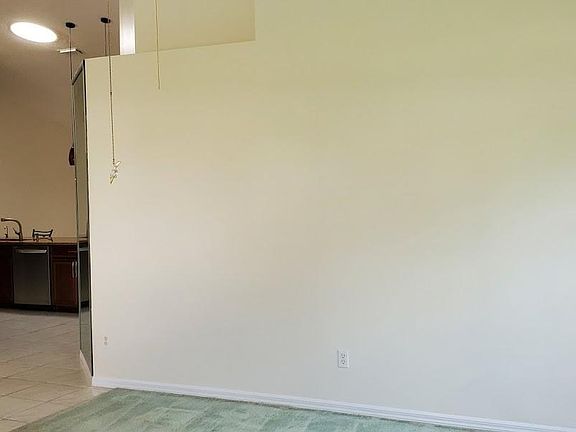 5th image of 479 NW Casanova Cir