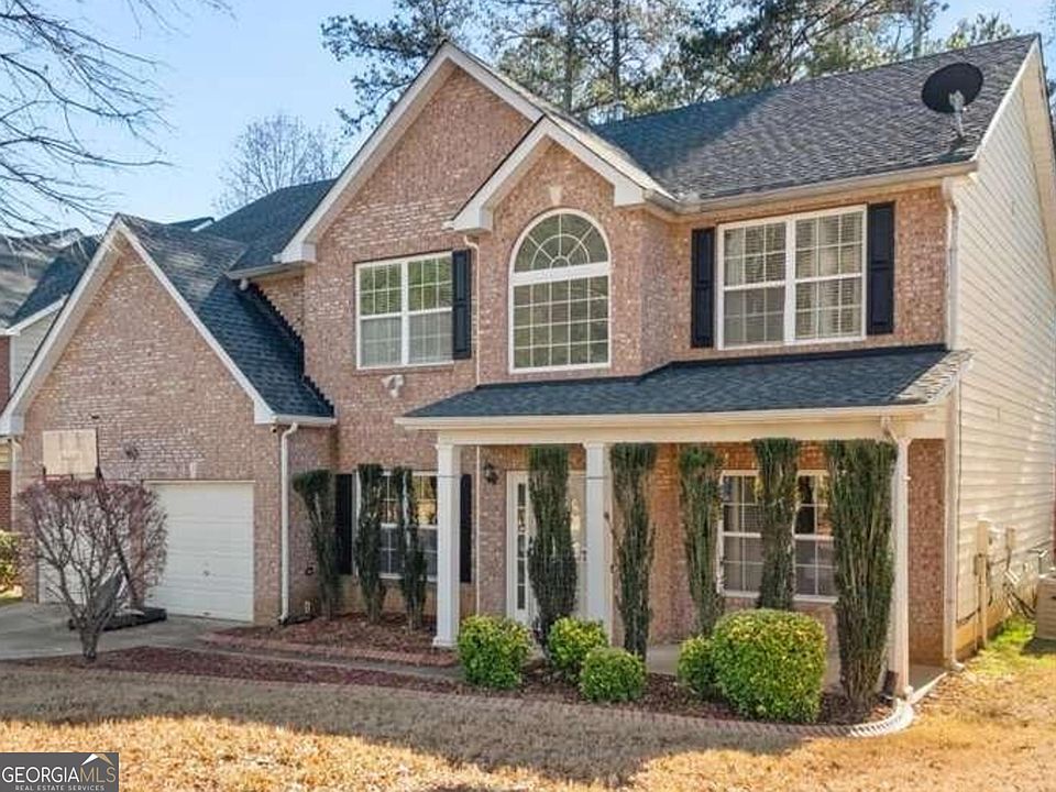 1st image of 250 Windsor Way