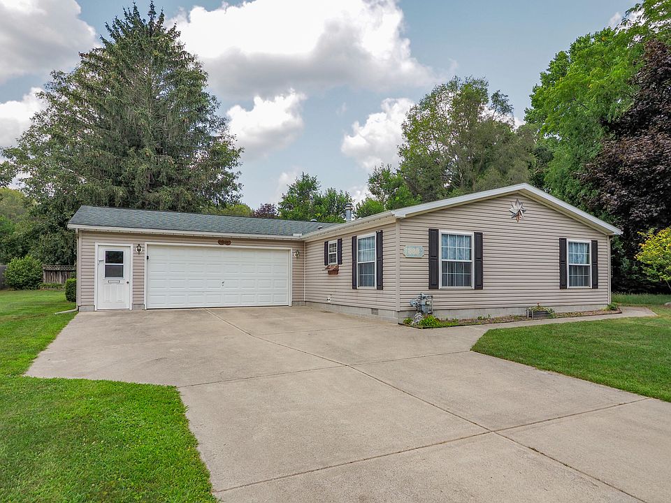 1st image of 1566 Richards Dr