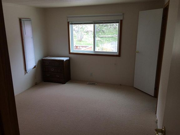 3rd image of 11 Sphinx Dr Unit 8