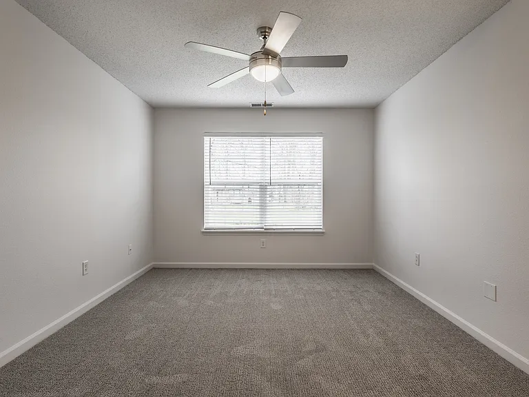 8940 Latitudes Dr — Photo 27