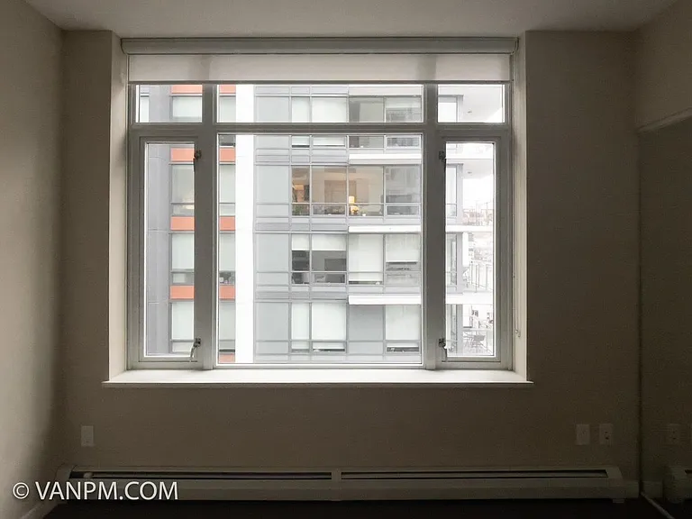 1708 Columbia St #804 — Photo 9