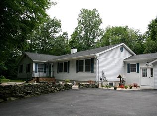 31 Mountain Rd, Monroe, NY 10950