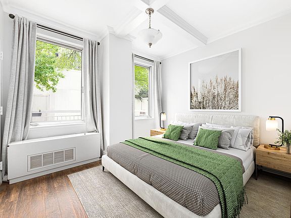 5th image of 517 W 46th St APT 106