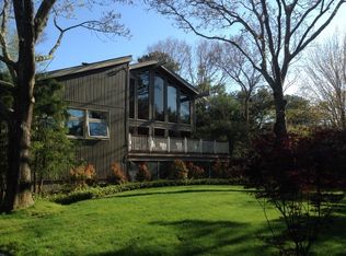 75 Canoe Place Rd, Southampton, NY 11968