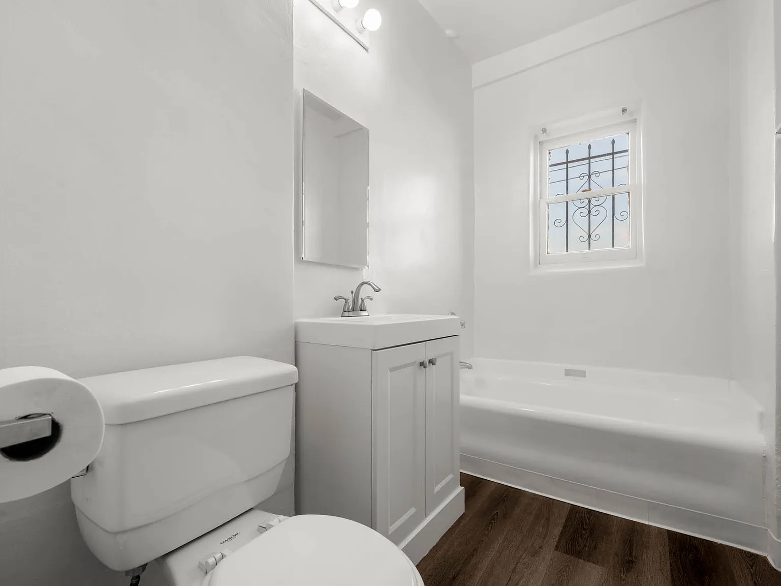 Casa Monterey Apartments — Photo 4