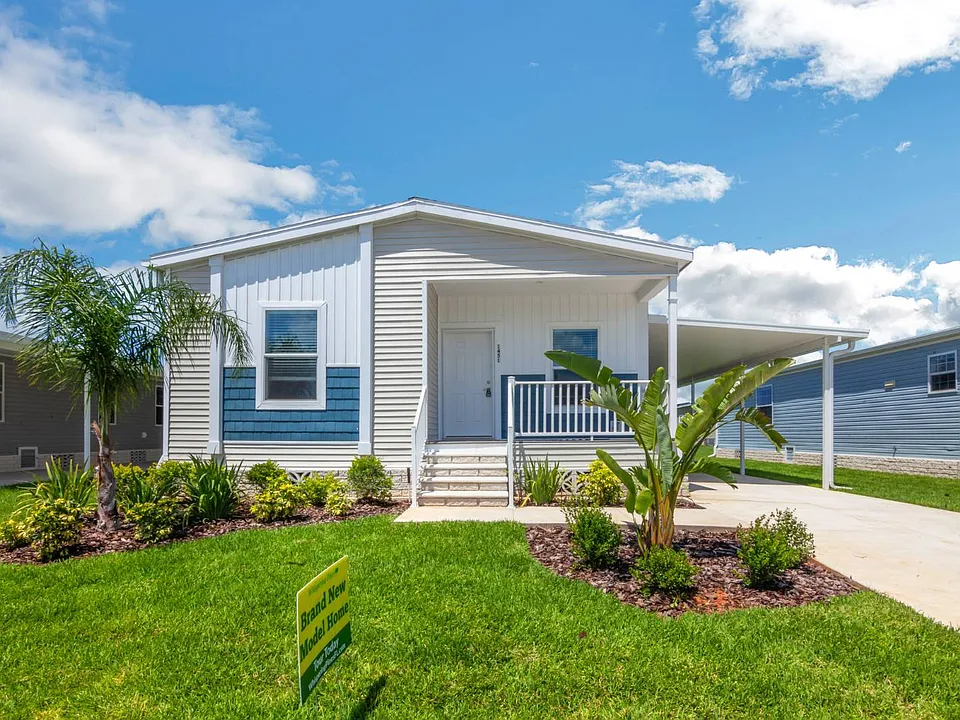 1451 Whispering Pines Loop #1451