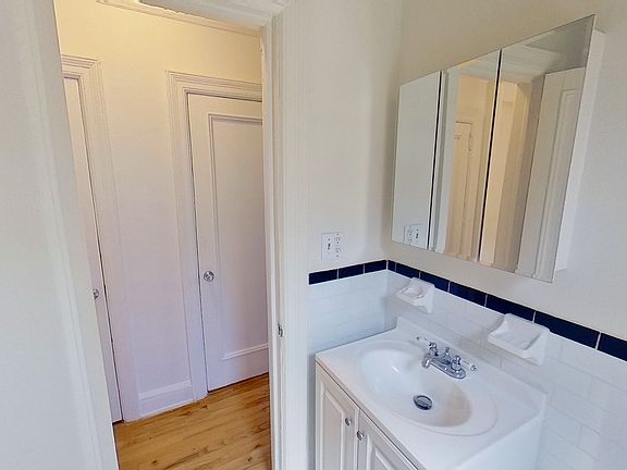 5th image of 214 W 96th St APT 6I