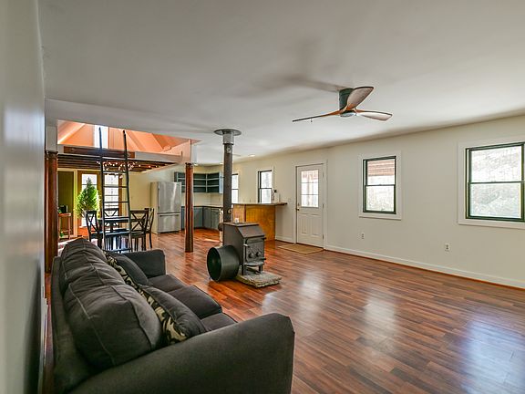 4th image of 12400 McDougal Rd