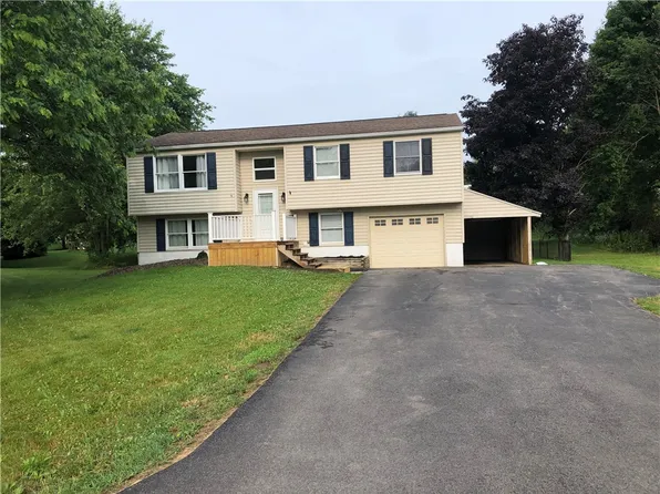 4583 Daniel Dr, Marion, NY 14505