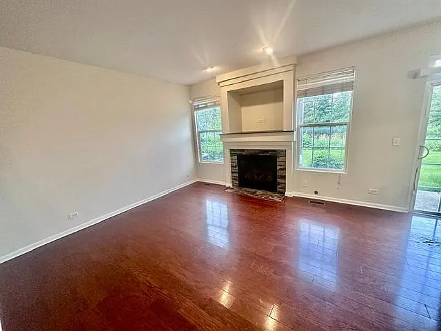 24130 W Walnut Cir — Photo 2
