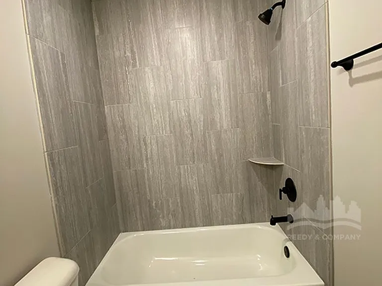 565 Beau View Way — Photo 15