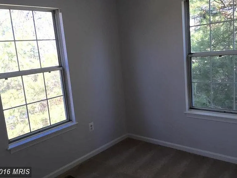 7332 Rhondda Dr — Photo 16