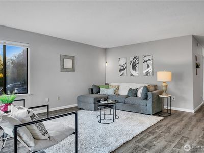 2562 Thorndyke Avenue W #104, Seattle, WA, 98199