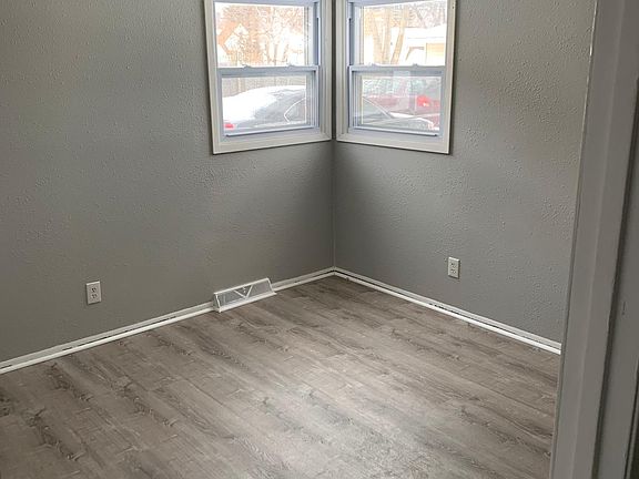 4th image of 6652 N 55th St