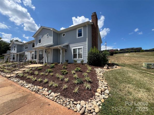 1424 River Dr