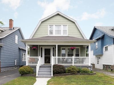 34 Downing St, Buffalo, NY, 14220