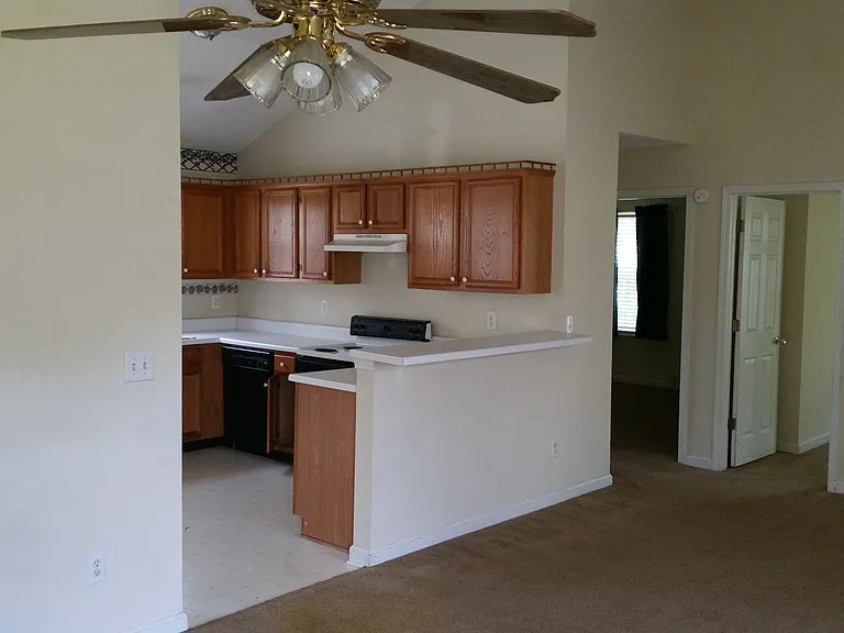 1187 Foxwood Dr — Photo 5