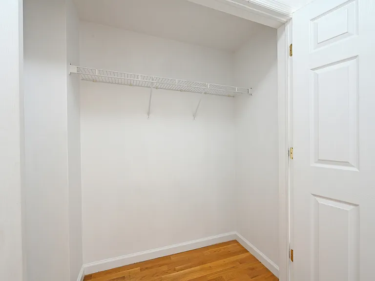 901 Madison St #5D — Photo 11