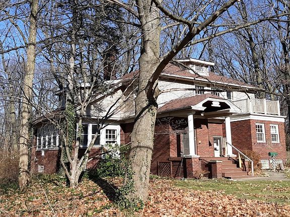 3rd image of 19550 Upper Valley Dr