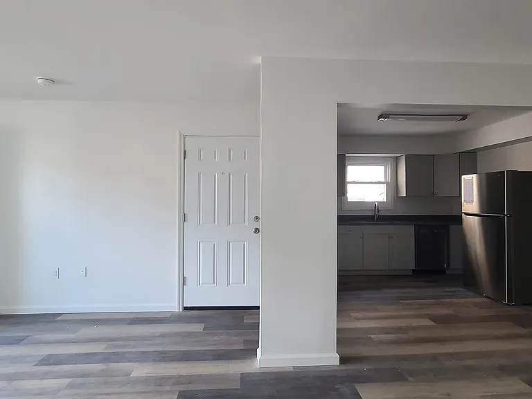 150 New York Ave #2 — Photo 5