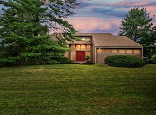 3702 Vale View Dr S, Allentown, PA 18103