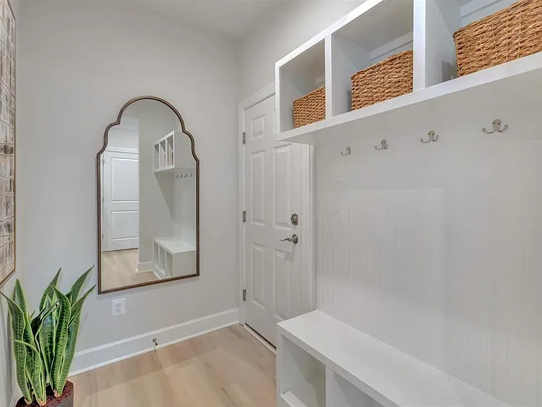 2837 Rambling Brook Ln — Photo 3