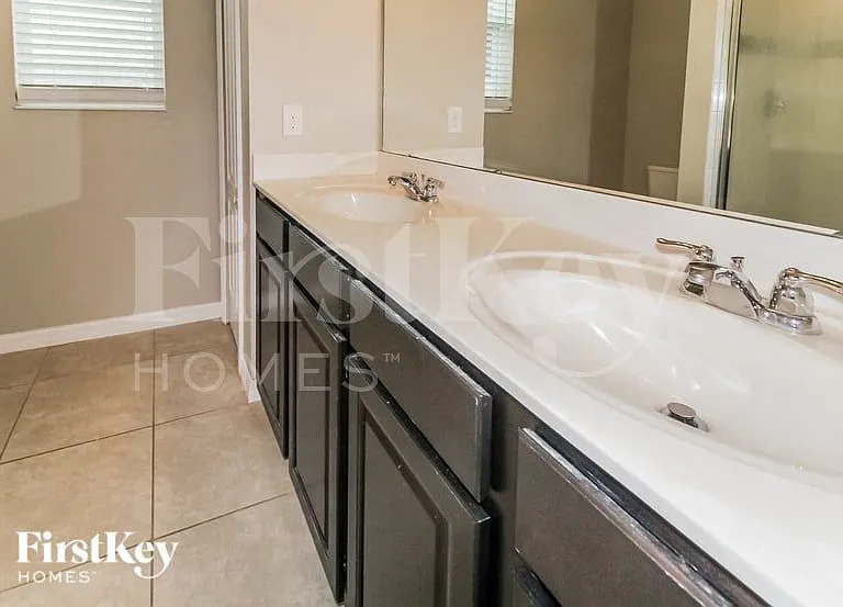 13830 Pickett Reserve Ct — Photo 10