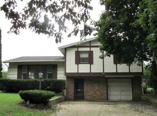 12 Valley View Dr, Streator, IL 61364