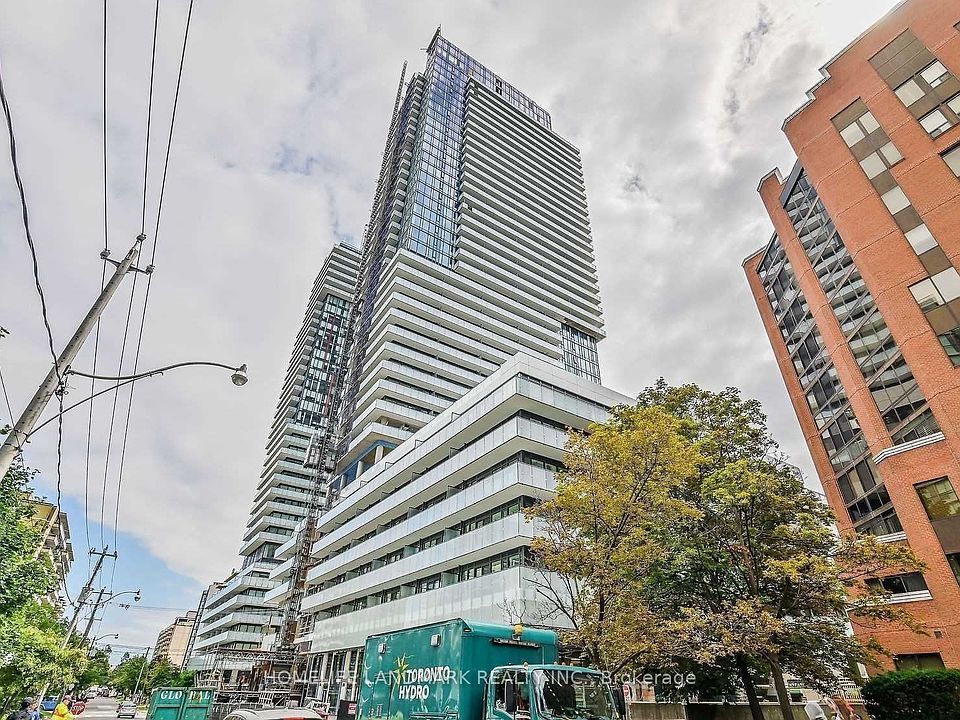 1st image of 161 Roehampton Ave #1005