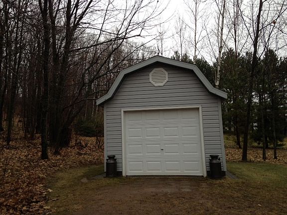 5th image of N5067 Shawano Hills Ct