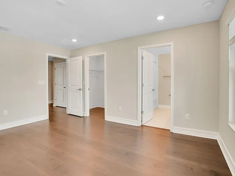 5351 Bridge St — Photo 31