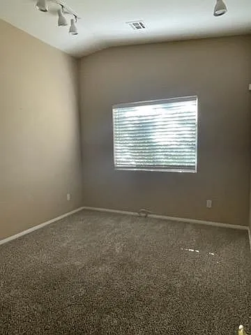 450 Richgold St — Photo 6