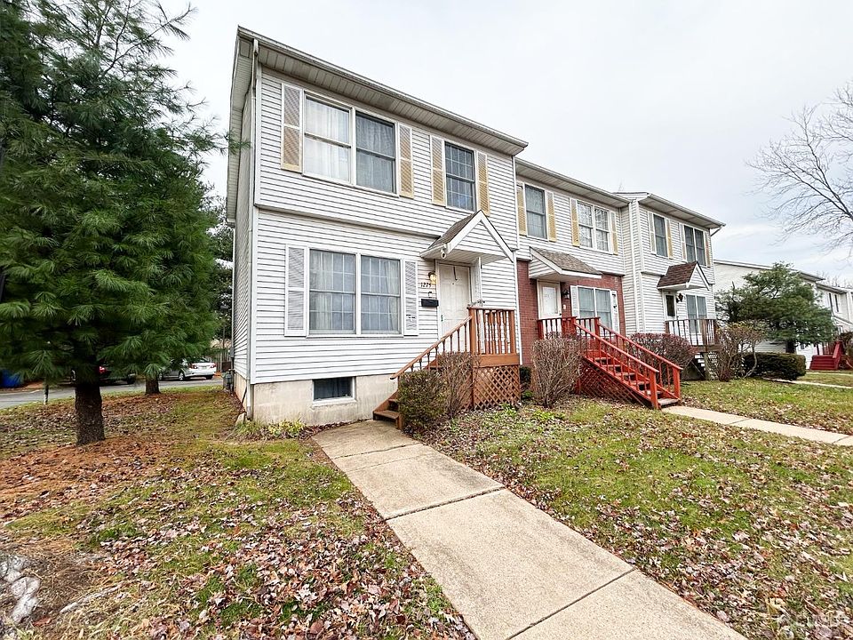 1st image of 1275 Marigold St