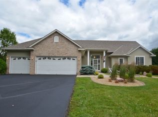12568 Eden Ct, Apple Valley, MN 55124