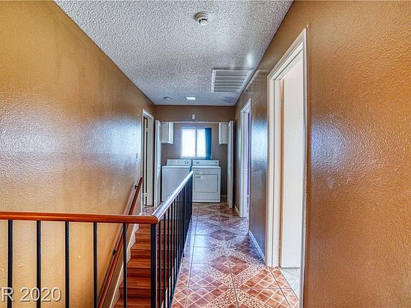 3rd image of 6308 Greyhawk Ave
