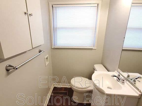 5th image of 7362 Lebanon Ave