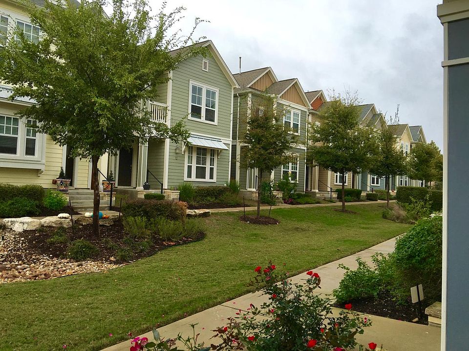 Front View: Shared Garden Space