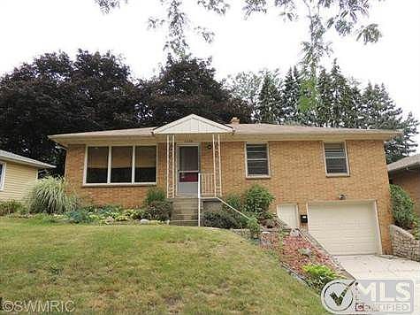 1st image of 1055 Truxton Ave NE