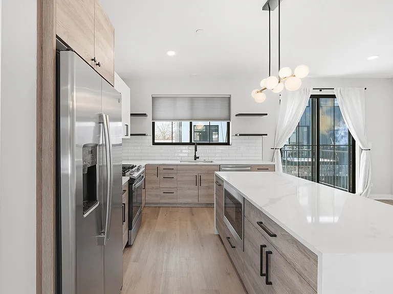 Bloom Street Townhomes — Photo 43