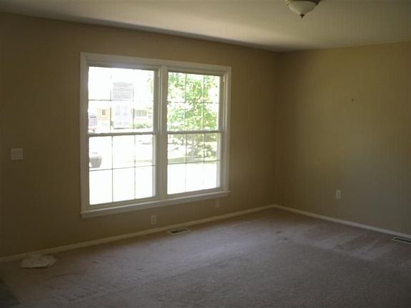 2nd image of 1804 Boesel Ave