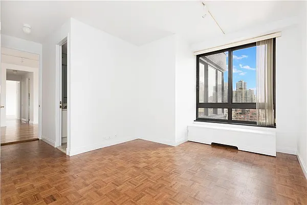 Rented by Douglas Elliman | media 22