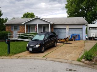 6 Kingston Ct, Saint Peters, MO 63376