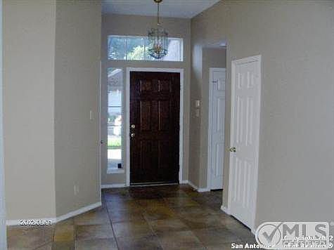 4th image of 9518 Black Thorn Ln