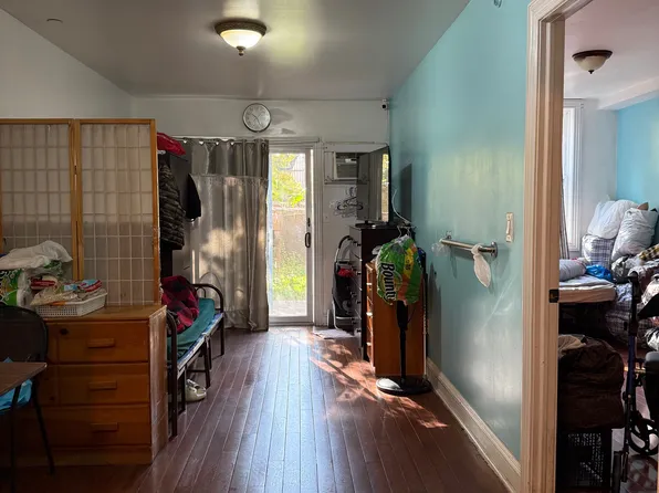 101-18 39th Avenue image 5 of 12