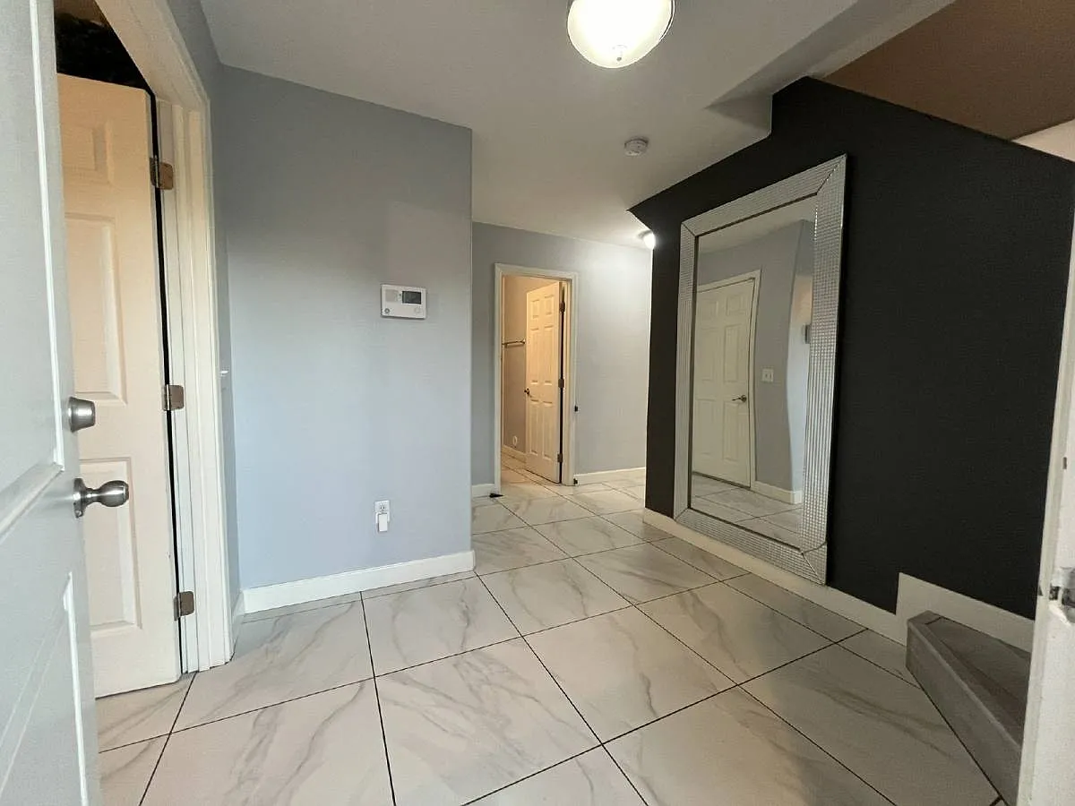 Building Photo - 13451 W Berridge Ln