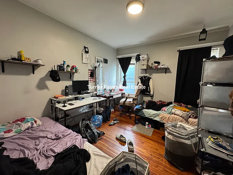 10 Taft St — Photo 14