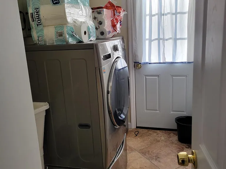2 Groendyke Cir — Photo 18