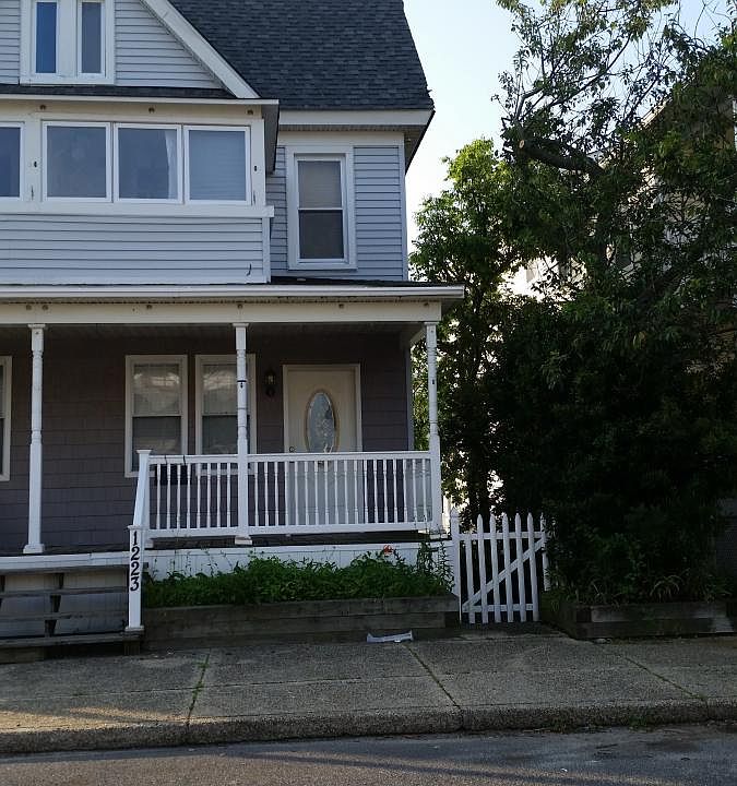 1st image of 1223 Pleasure Ave #1223