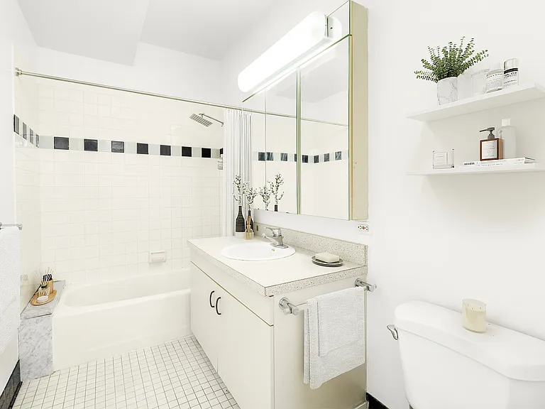 111 W 67th St #24B — Photo 7